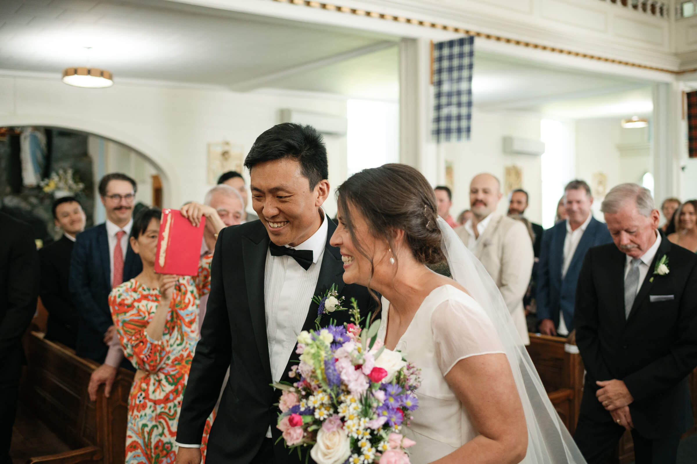 bride and groom married in new glasgow church